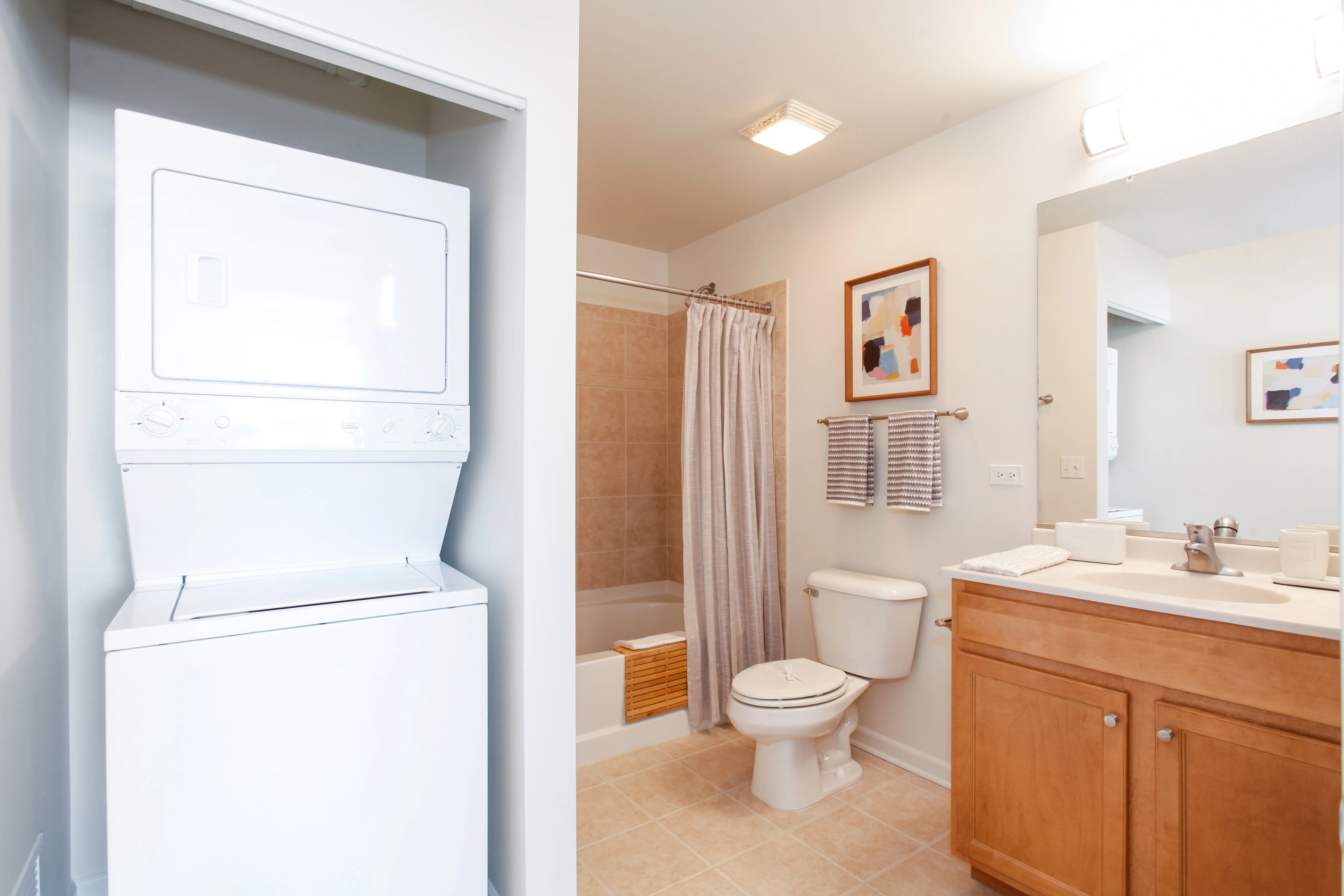 ReNew Downers Grove Apartments