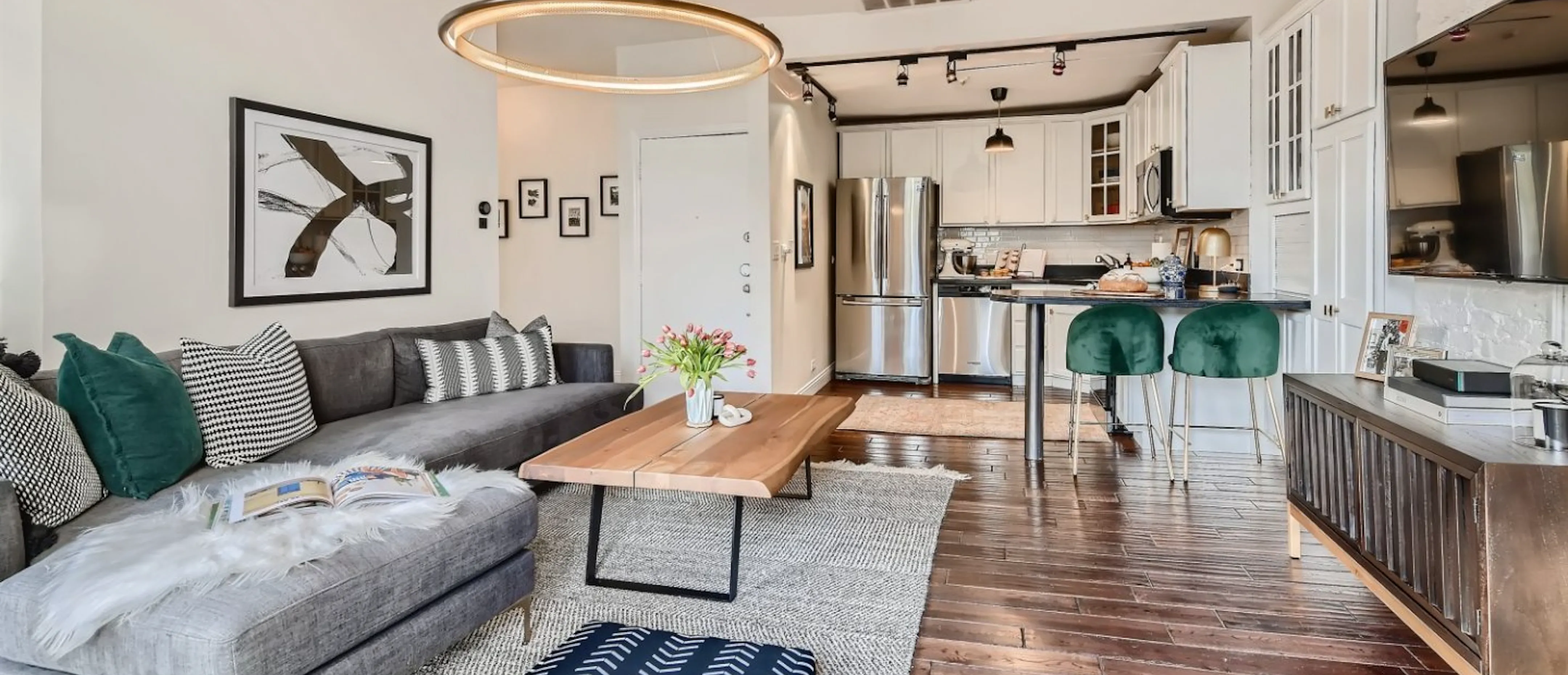 two-bed-apartment-chicago