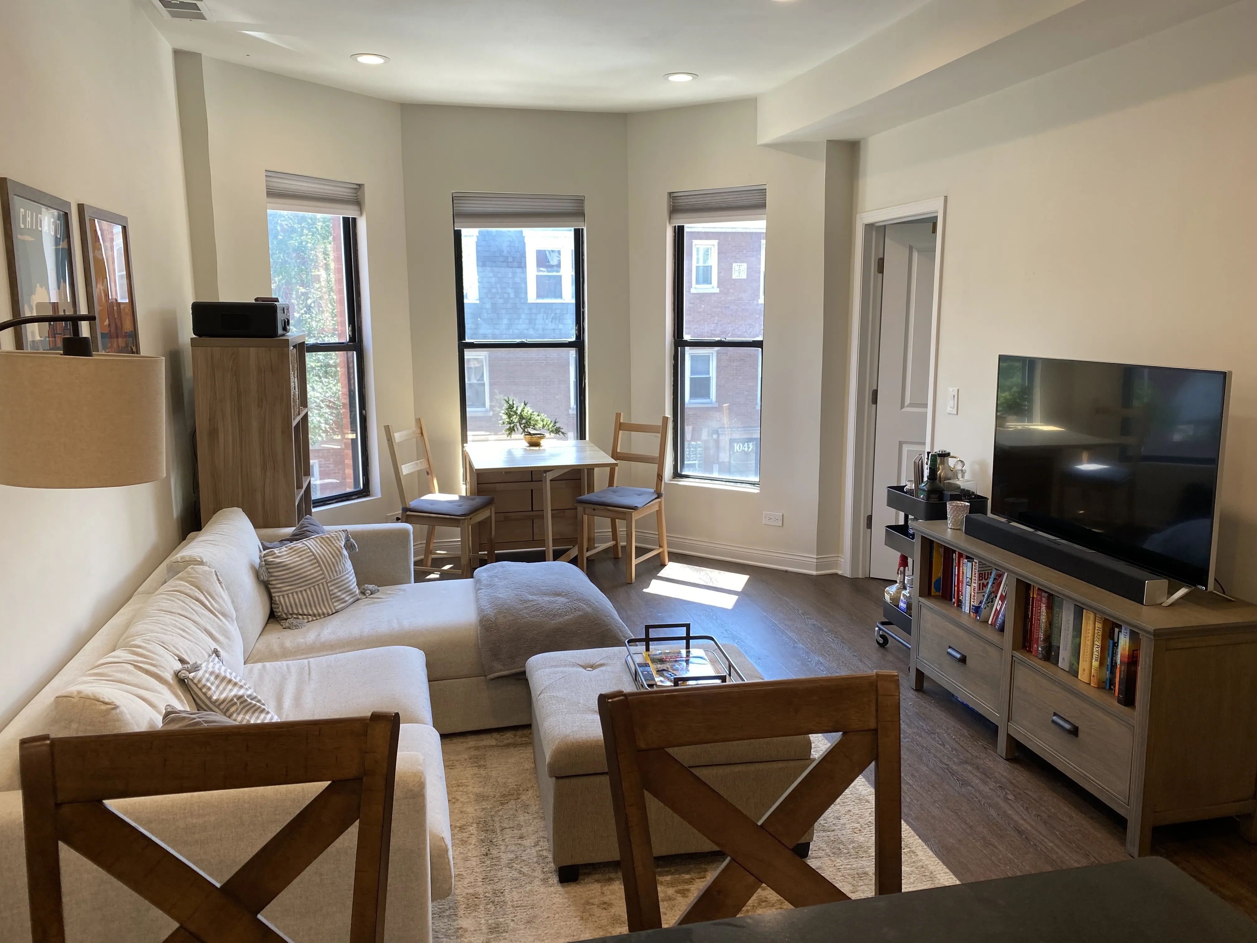 1040 West School Apartments