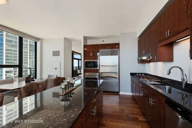 The Columbian Apartments