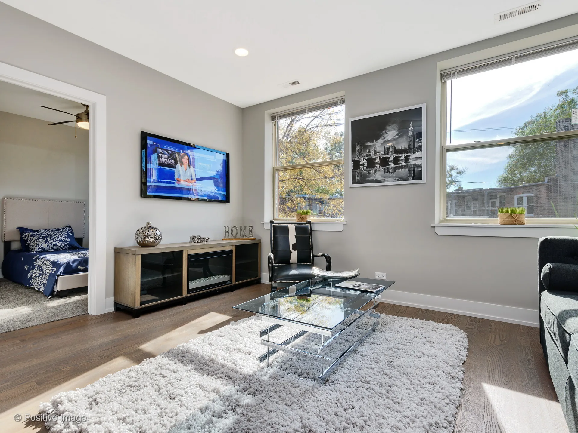 model kitchen apartment at 3570 North Avondale Apartments 