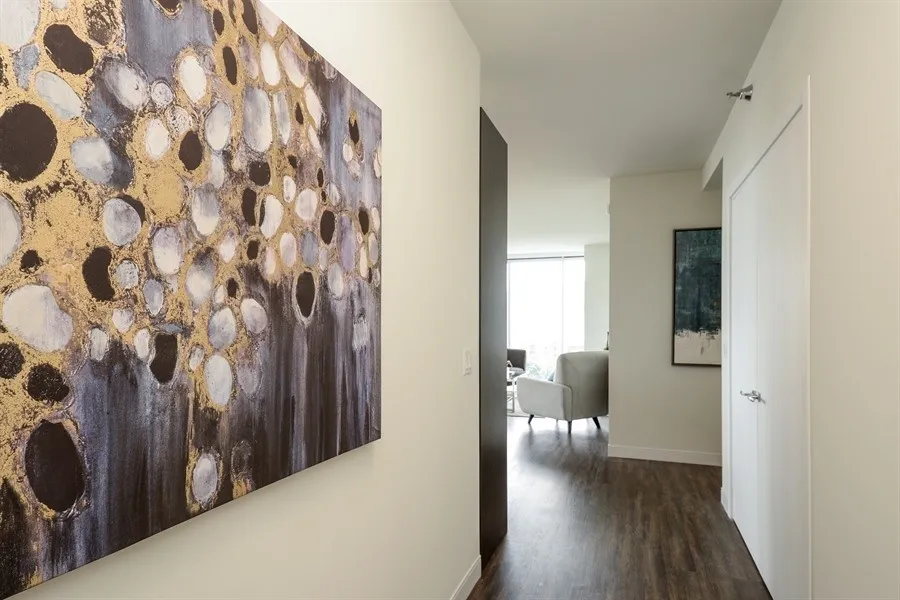 living room at 1407 On Michigan Apartments at 1407 South Michigan Ave