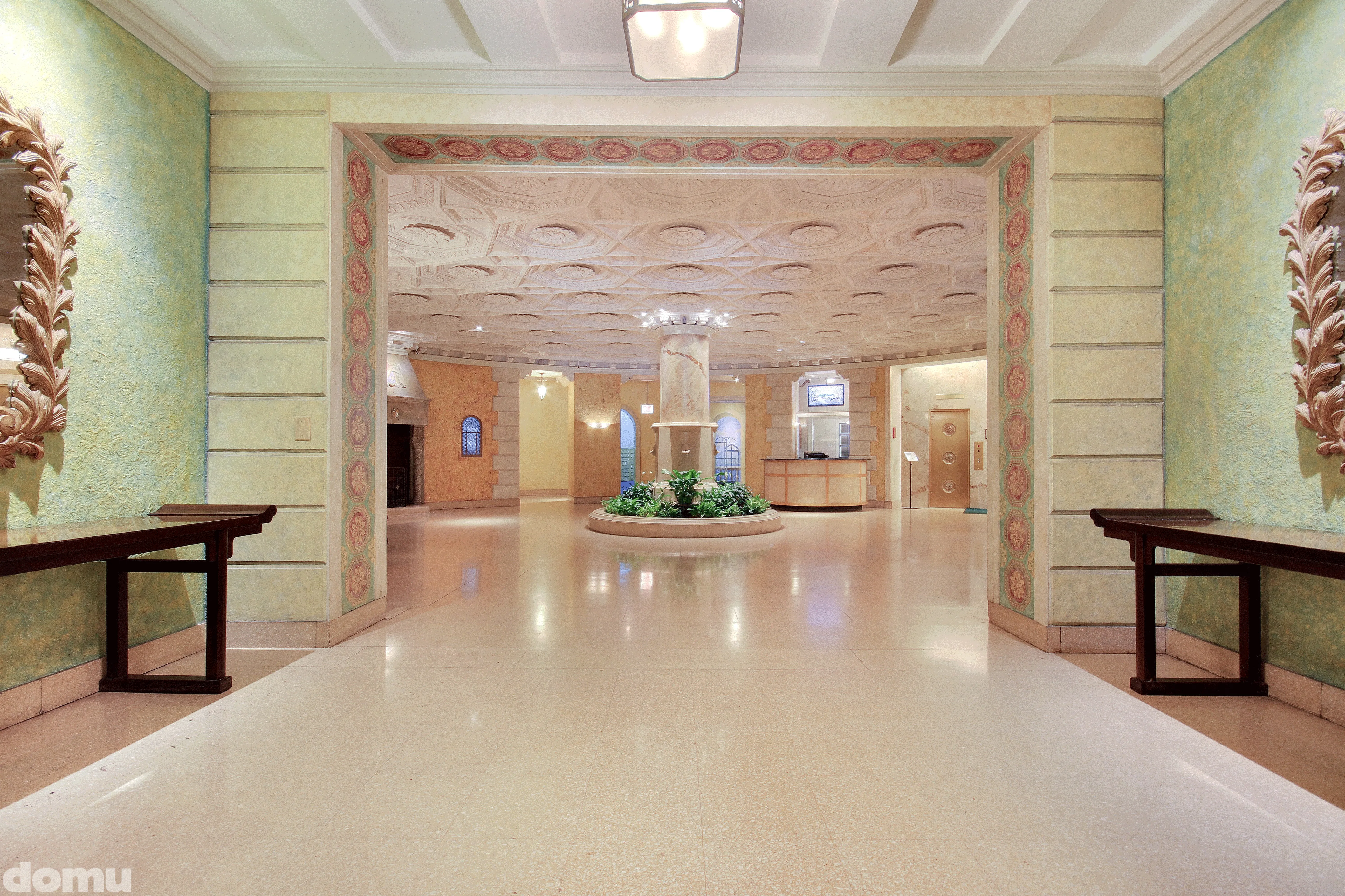 roof deck at Park View Apartments in Lincoln Park Chicago