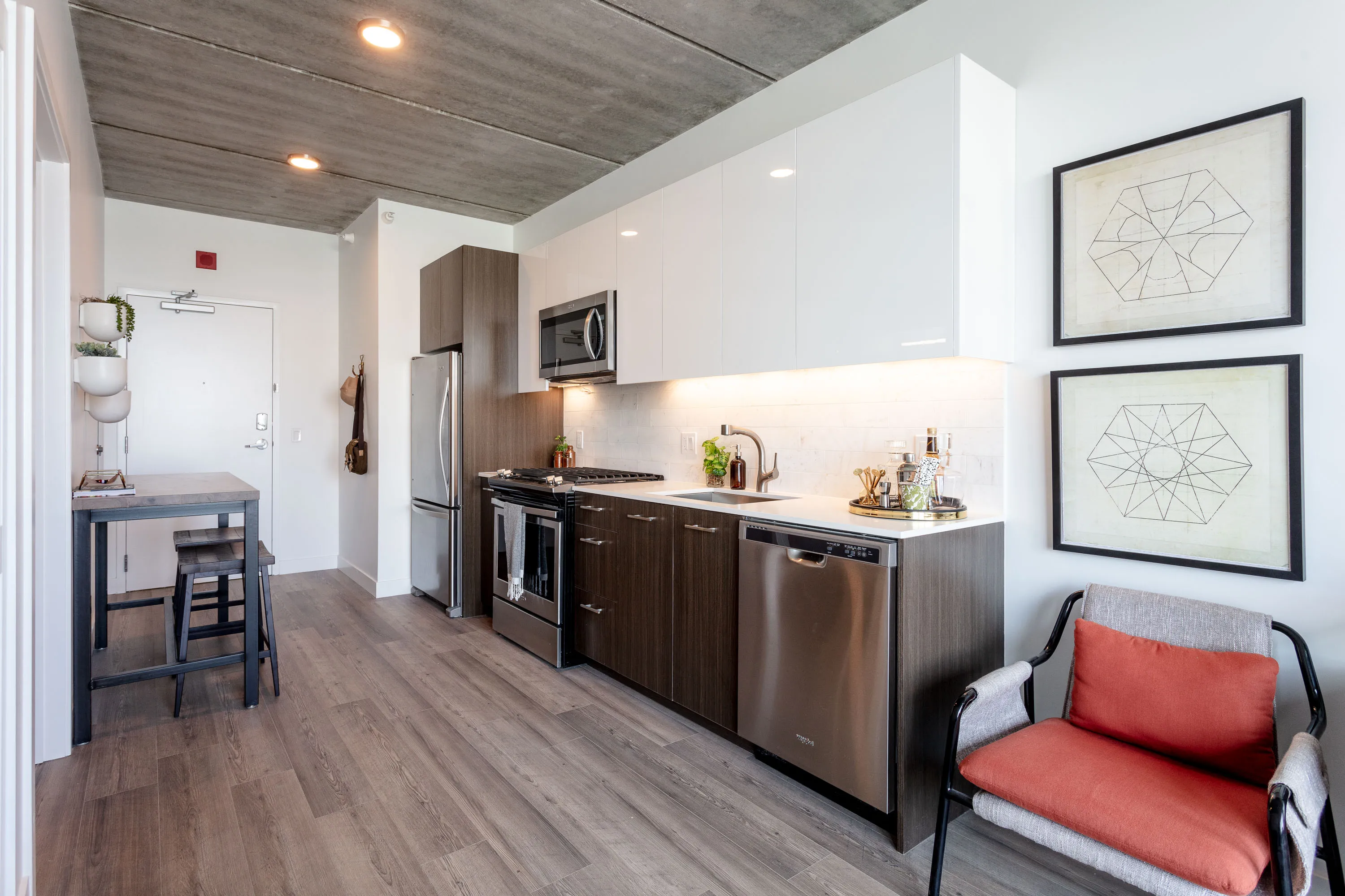 Wicker Park Connection Apartments