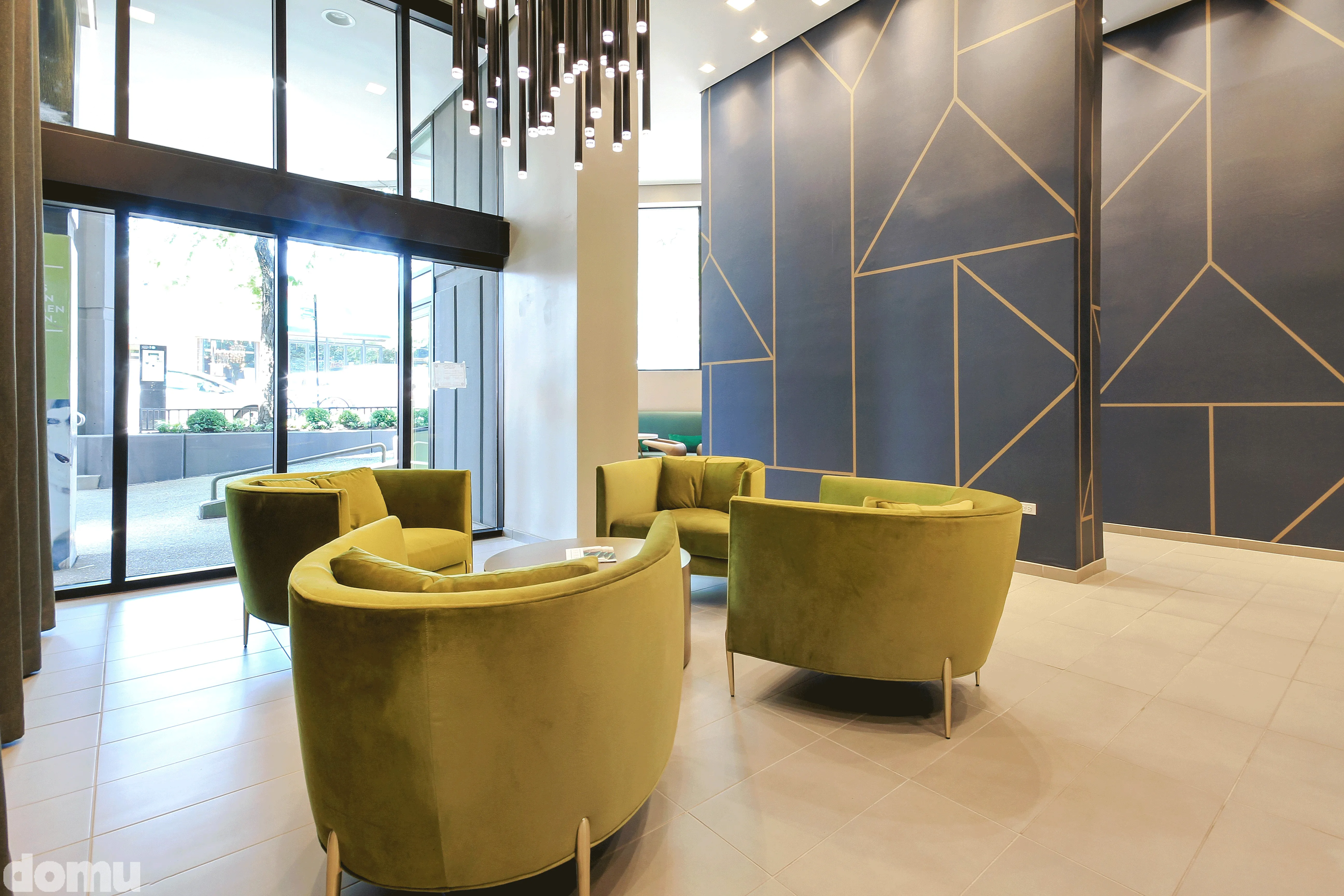 dining room and kitchen at The Kent Apartments in Lincoln Park Chicago