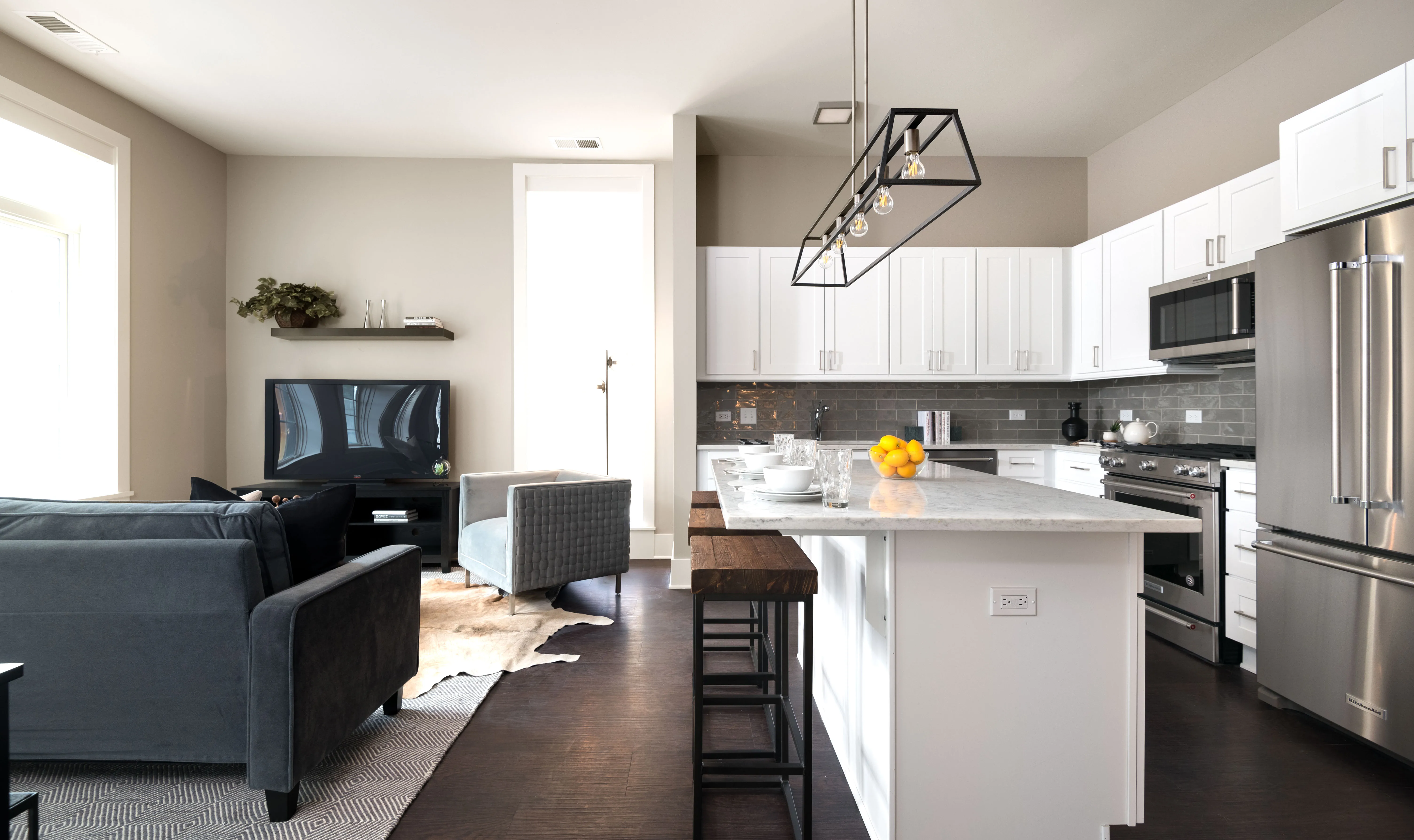 Twenty Fifty Lincoln Park Apartments