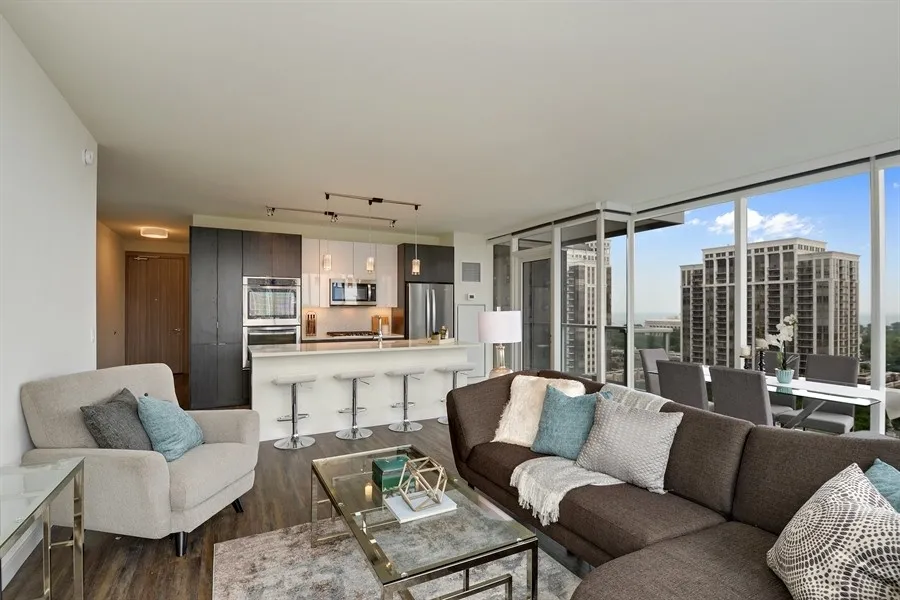 living room at 1407 On Michigan Apartments at 1407 South Michigan Ave