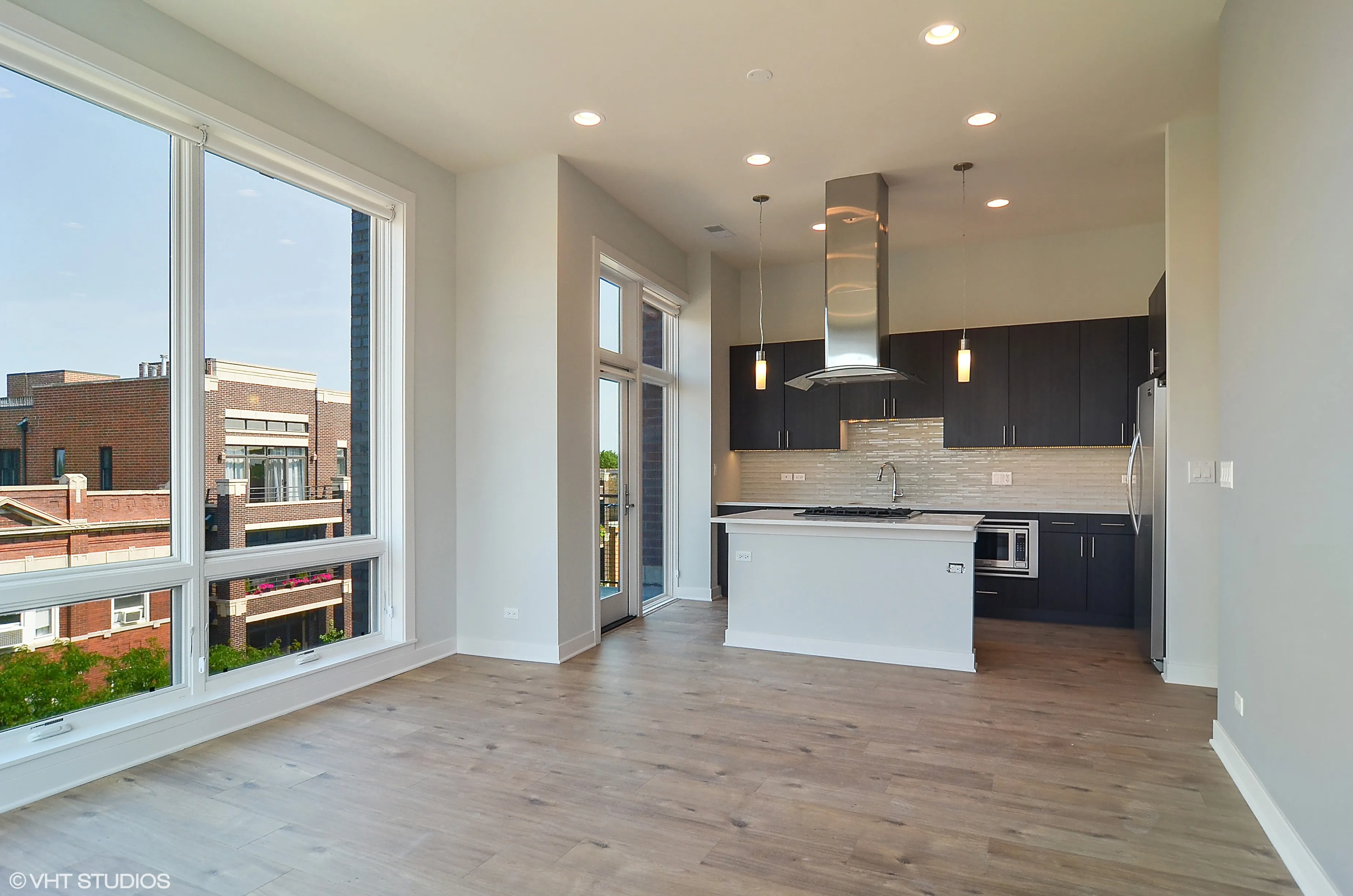 1507 W CARMEN AVE 60640-Carmen Luxury Apartments-unit#3E-Chicago-IL