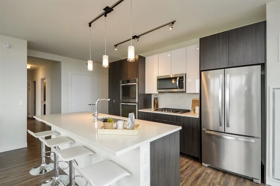 living room at 1407 On Michigan Apartments at 1407 South Michigan Ave