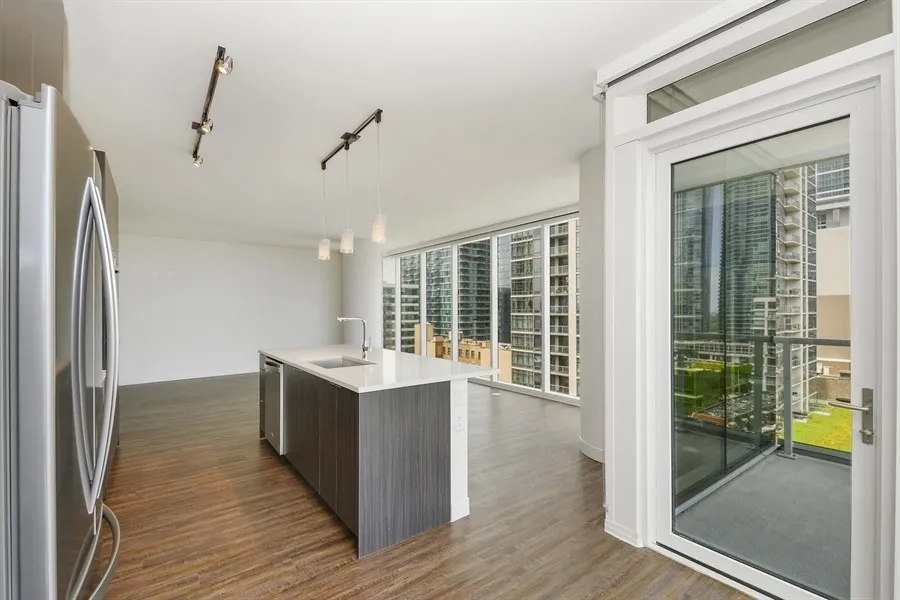 living room at 1407 On Michigan Apartments at 1407 South Michigan Ave