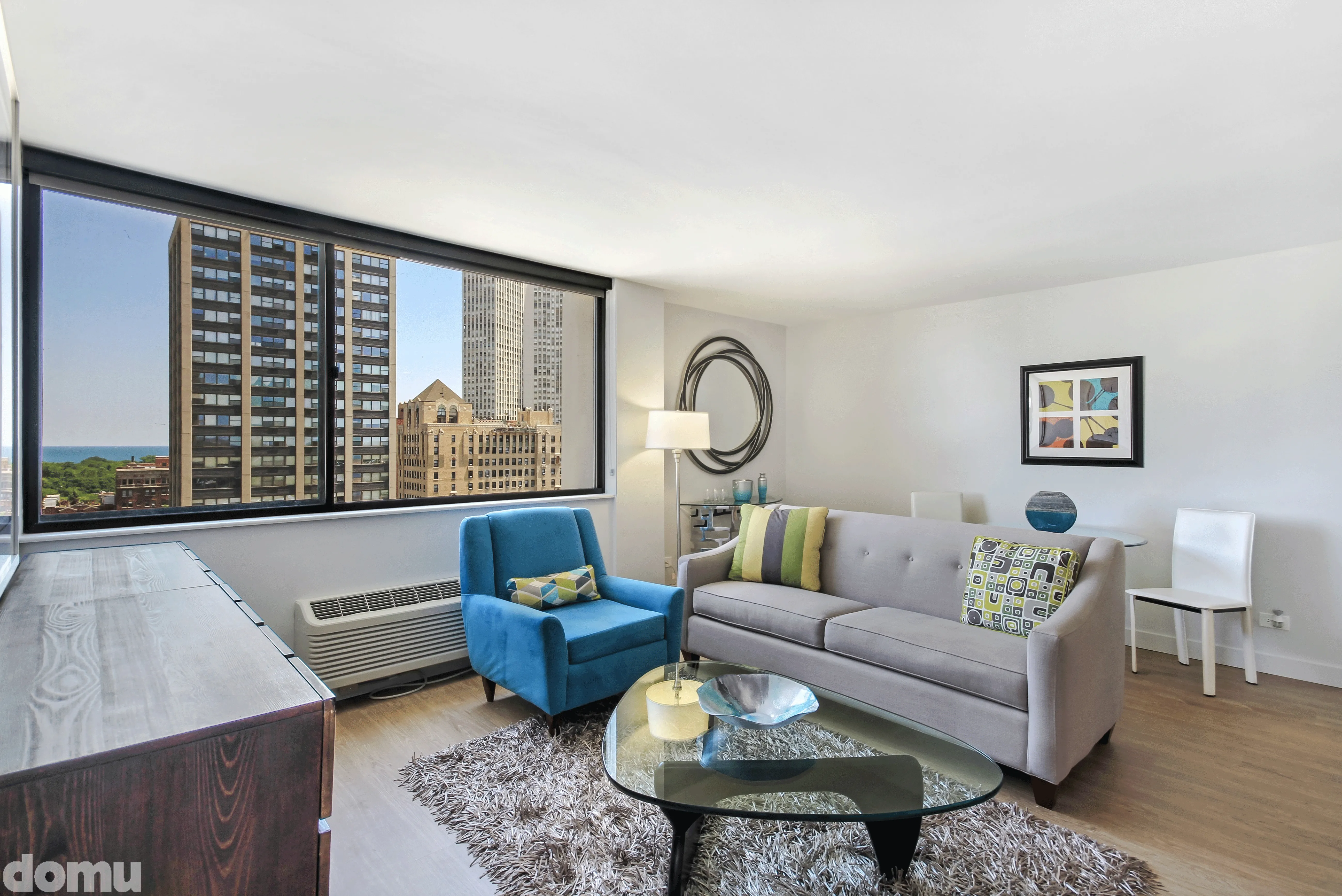 dining room and kitchen at The Kent Apartments in Lincoln Park Chicago