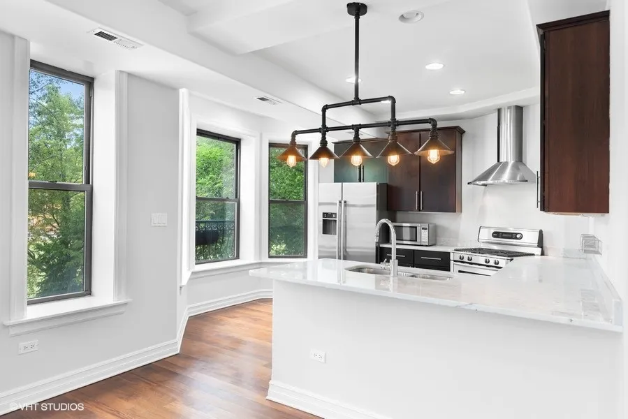 323 W WEBSTER AVE 60614-unit#03-Chicago-IL