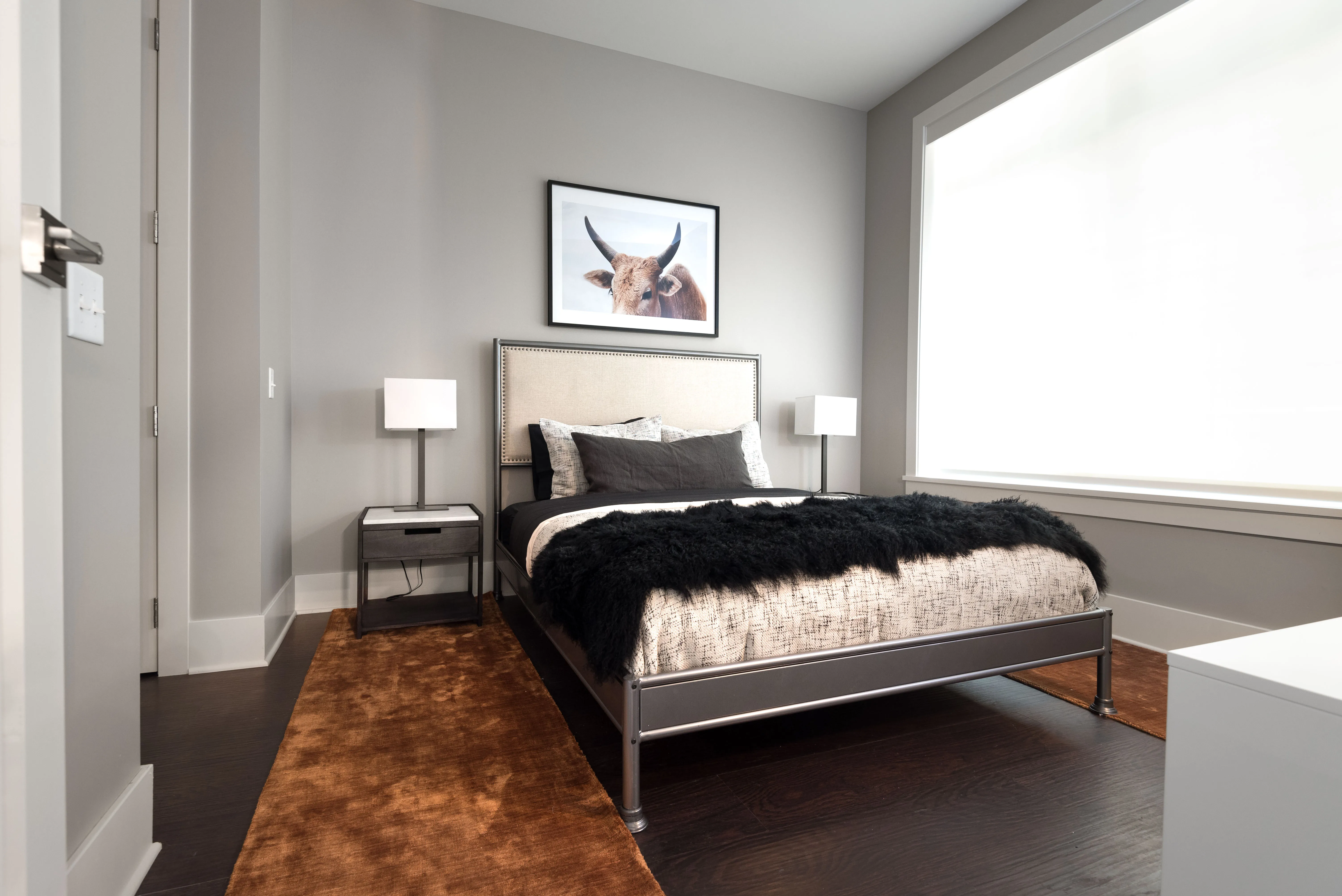 Twenty Fifty Lincoln Park Apartments