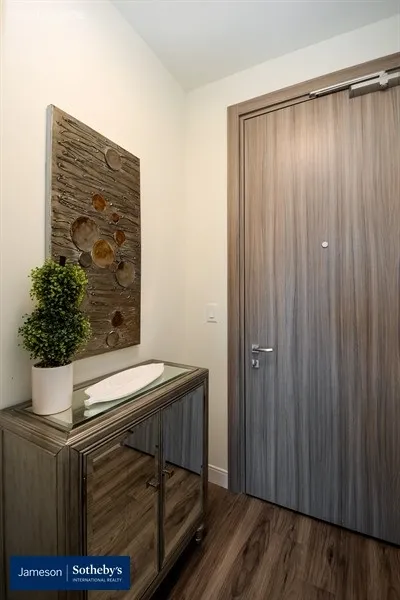 living room at 1407 On Michigan Apartments at 1407 South Michigan Ave