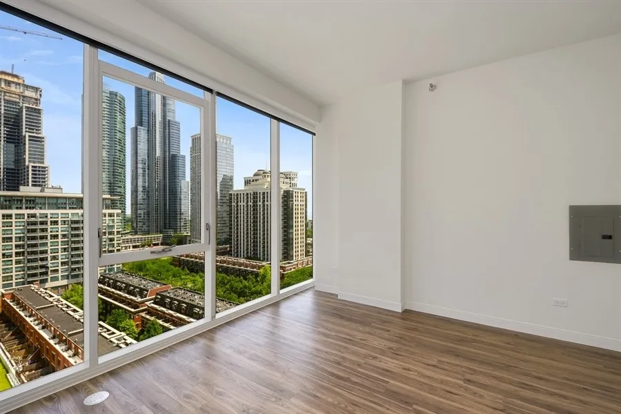 living room at 1407 On Michigan Apartments at 1407 South Michigan Ave