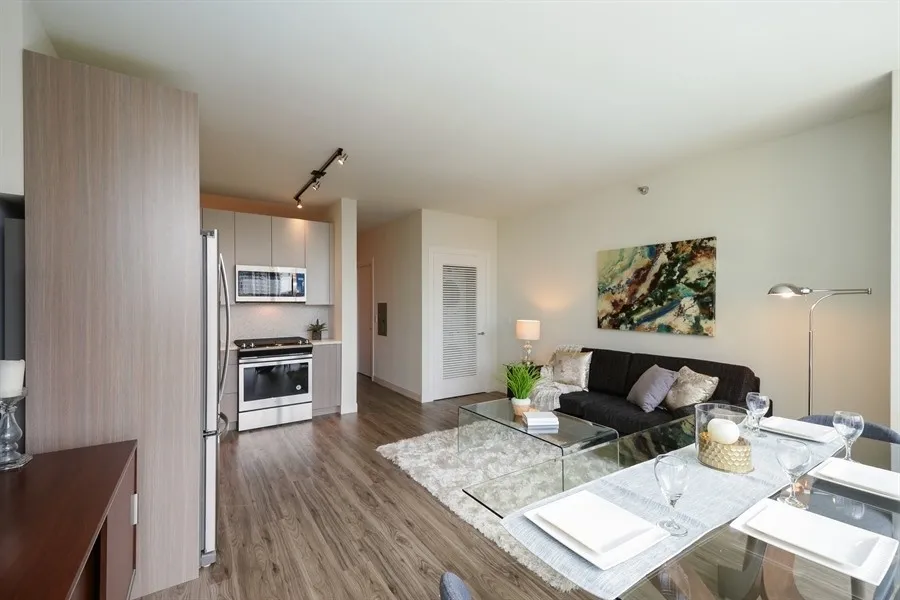 living room at 1407 On Michigan Apartments at 1407 South Michigan Ave