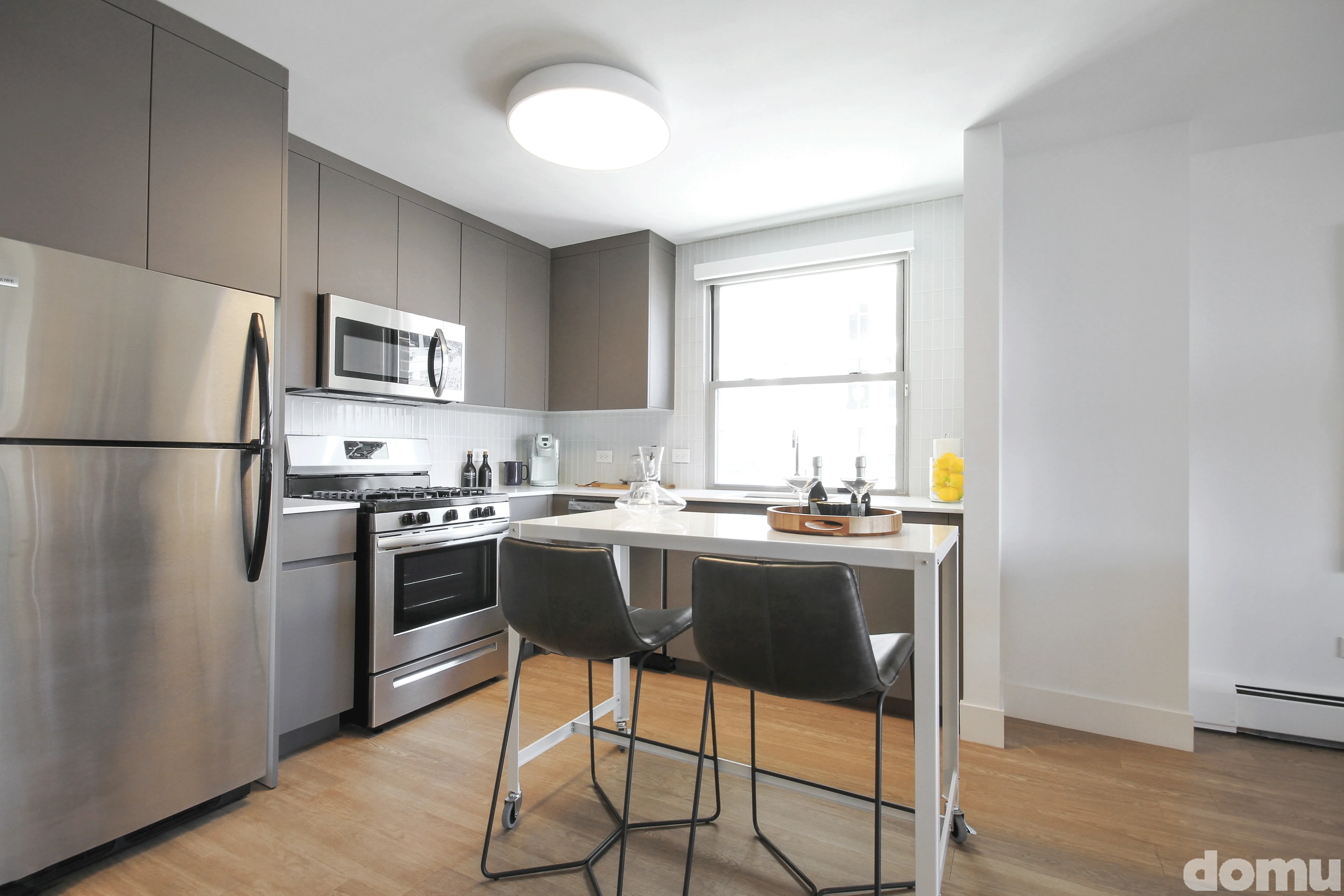 Wave Lakeview Apartments