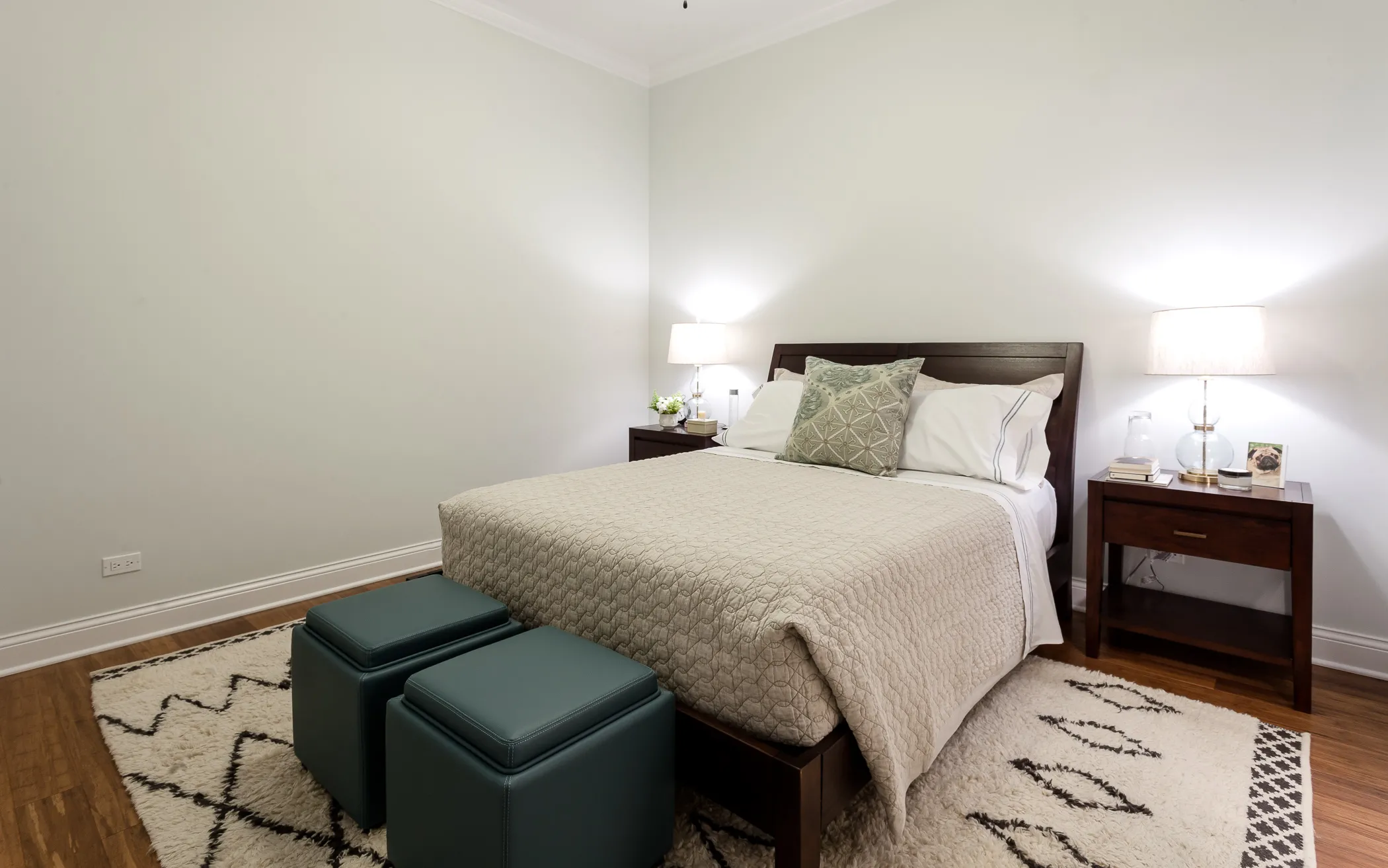 model kitchen at Wells Place Apartments in Chicago