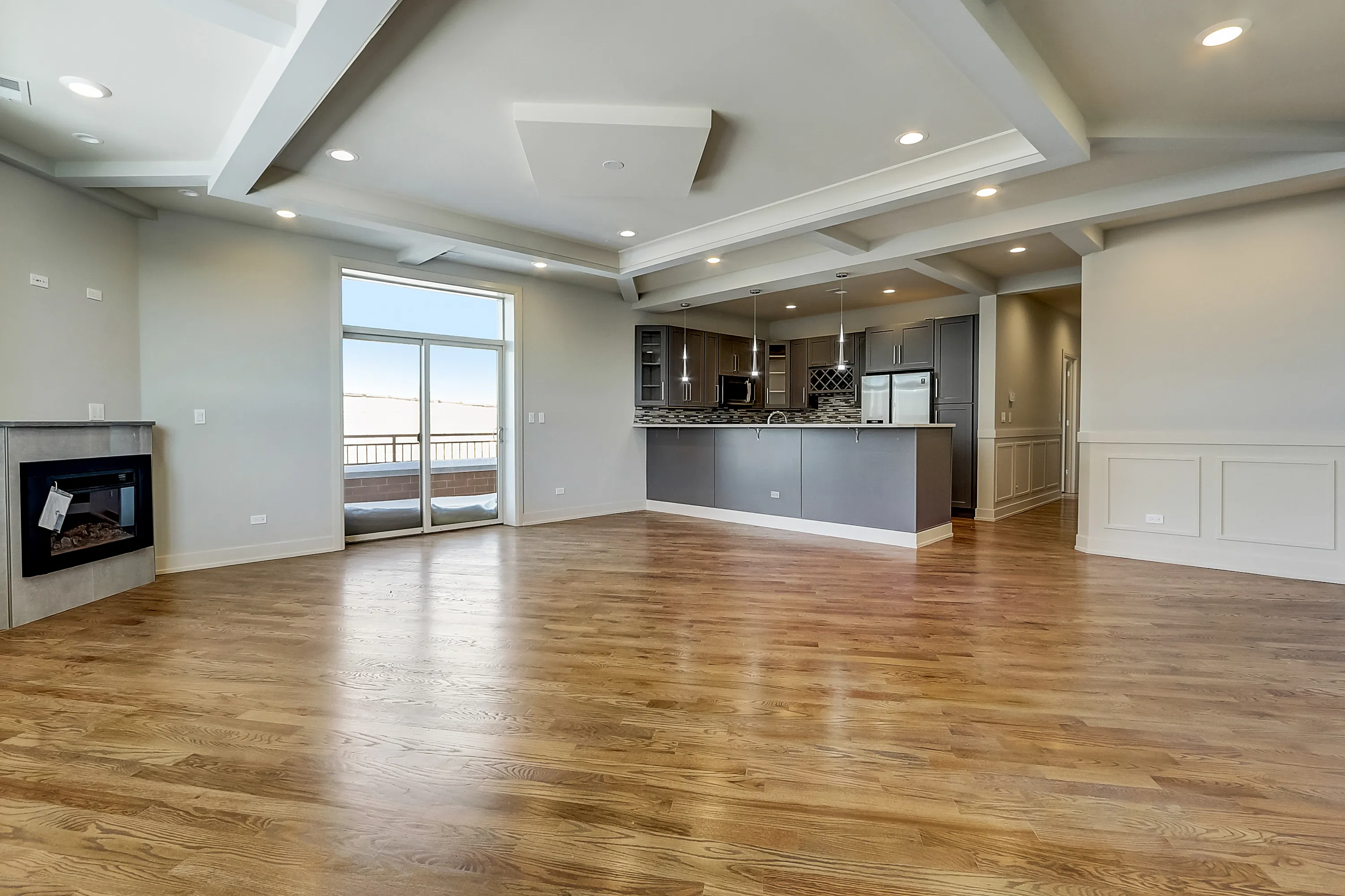 6349 South Woodlawn Apartments