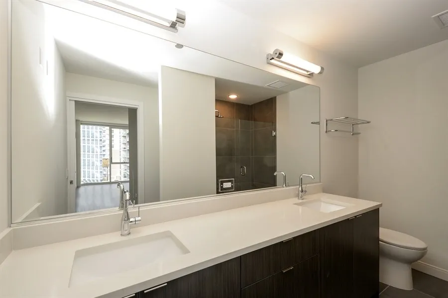 living room at 1407 On Michigan Apartments at 1407 South Michigan Ave