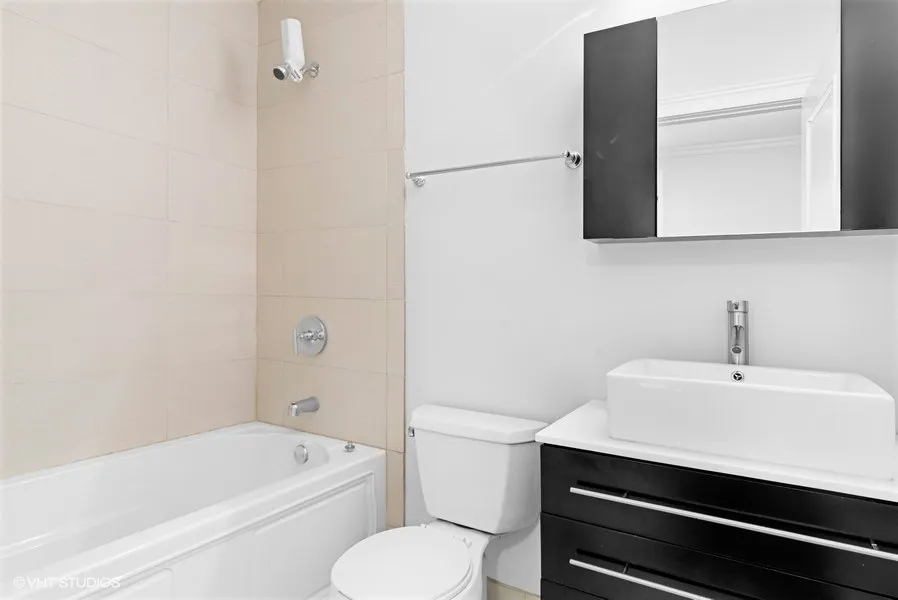 323 W WEBSTER AVE 60614-unit#03-Chicago-IL