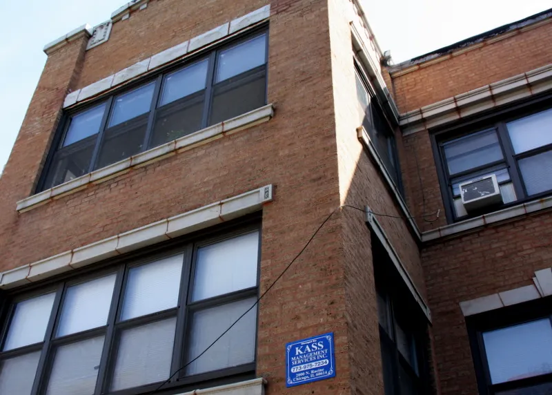 4555 N Malden Apartments