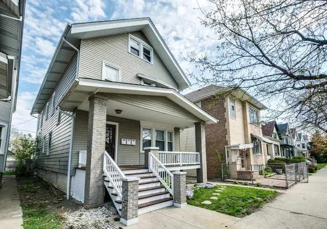 4126 W NEWPORT AVE 60641-unit#01-Chicago-IL