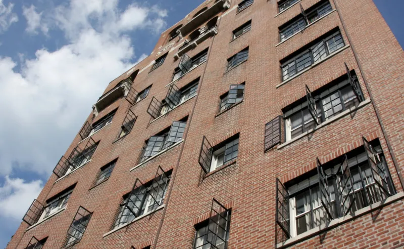 5633 North Kenmore Apartments