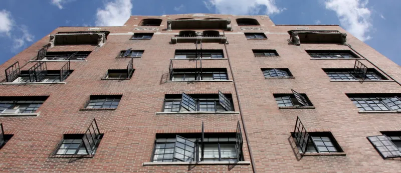 5633 North Kenmore Apartments