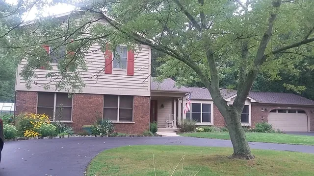 35W460 ROCKWELL AVE 60174-ST. CHARLES-IL