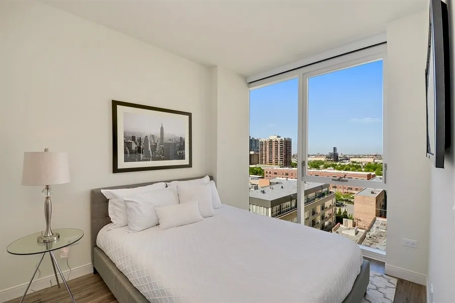 living room at 1407 On Michigan Apartments at 1407 South Michigan Ave