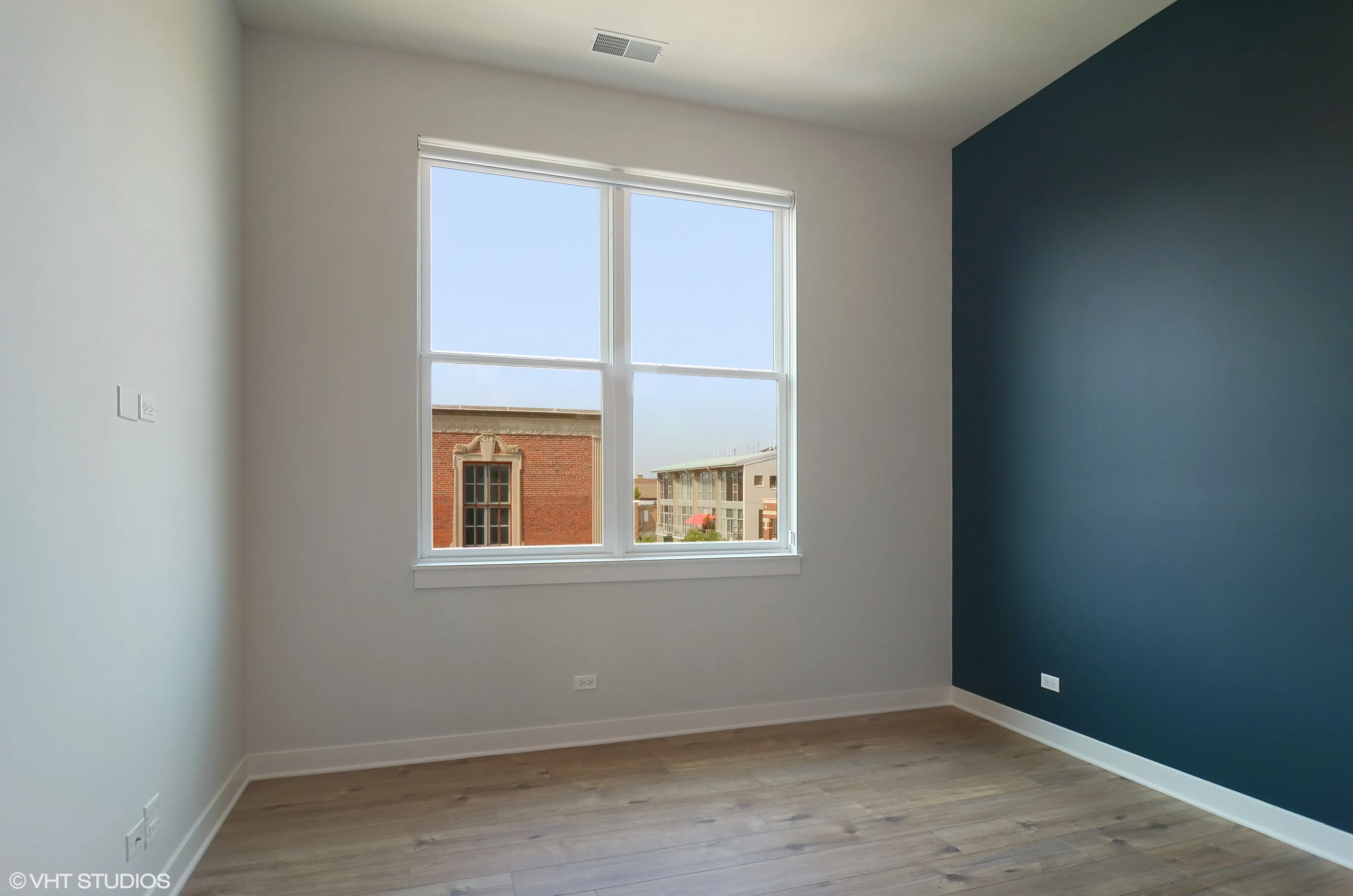 1507 W CARMEN AVE 60640-Carmen Luxury Apartments-unit#3E-Chicago-IL