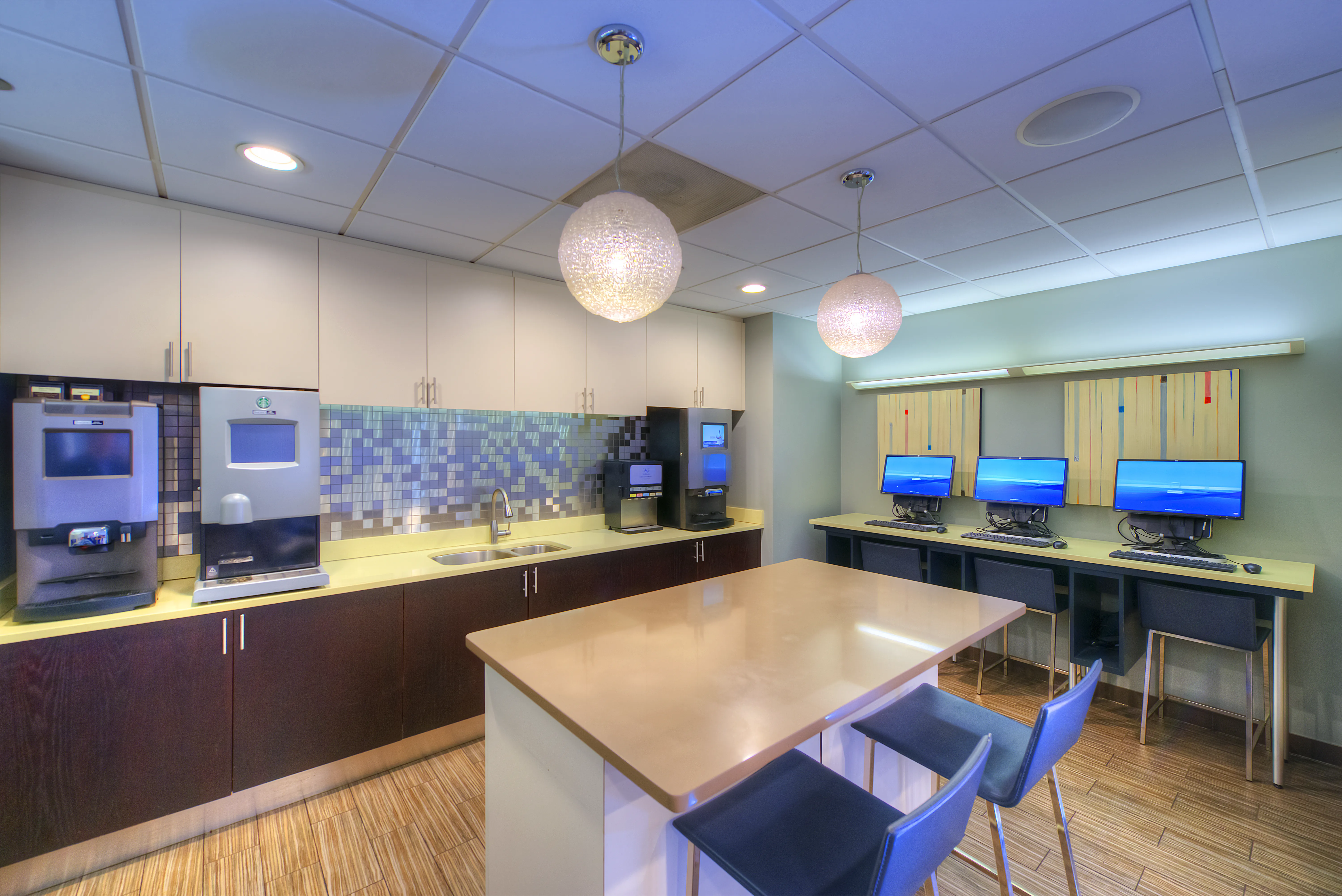 model living room with furnishings at One Superior Place Apartments