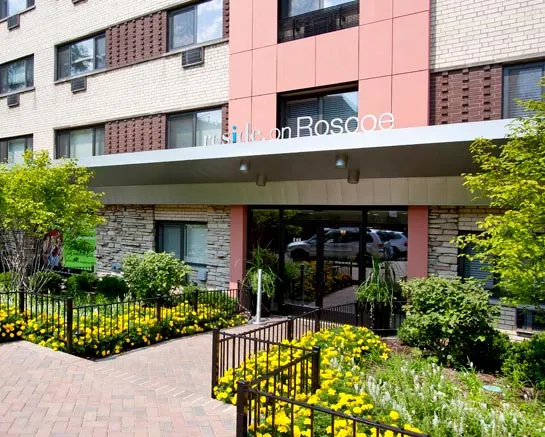 kitchen at Reside on Roscoe Apartments in Chicago
