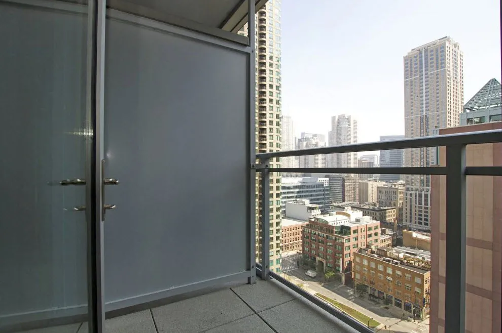 EnV Chicago Apartments