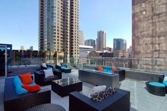 EnV Chicago Apartments