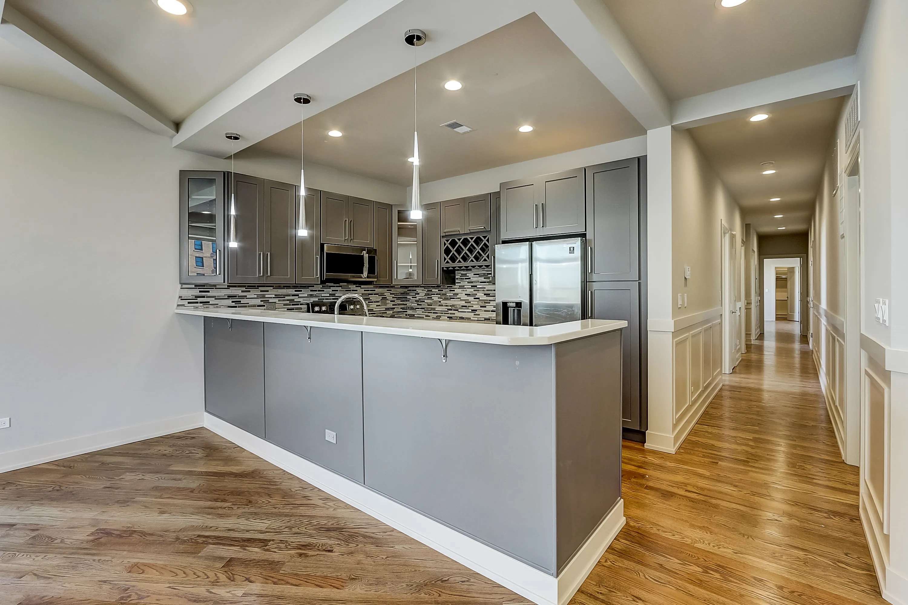 6349 South Woodlawn Apartments