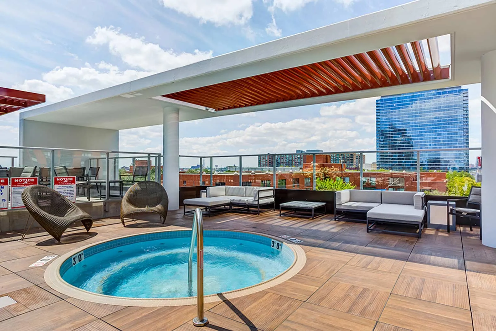 luxury kicthen and island at 1001 South State Apartments in the South Loop