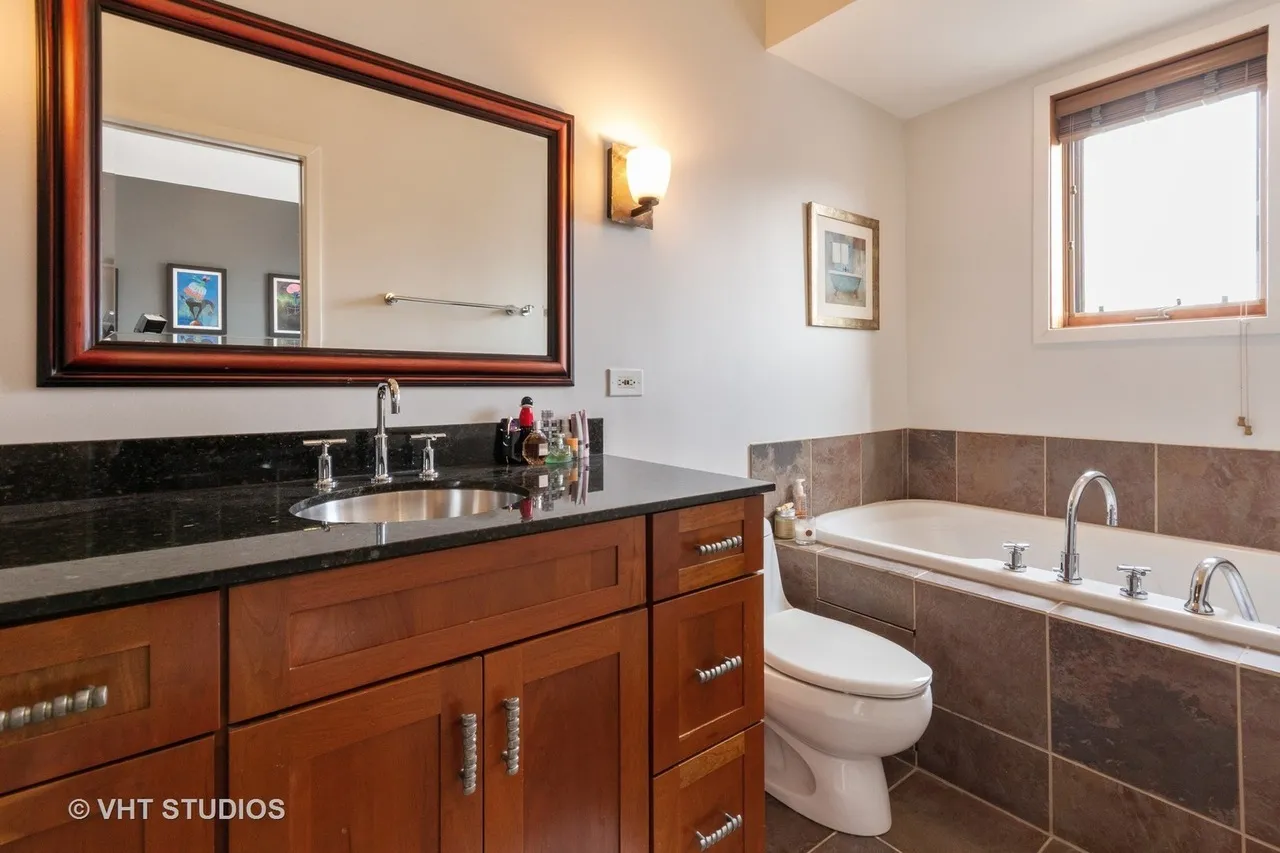 1343 N MOHAWK ST 60610-Attached Single Family, 1/2 Duplex, Penthouse-unit#03-S-Chicago-IL