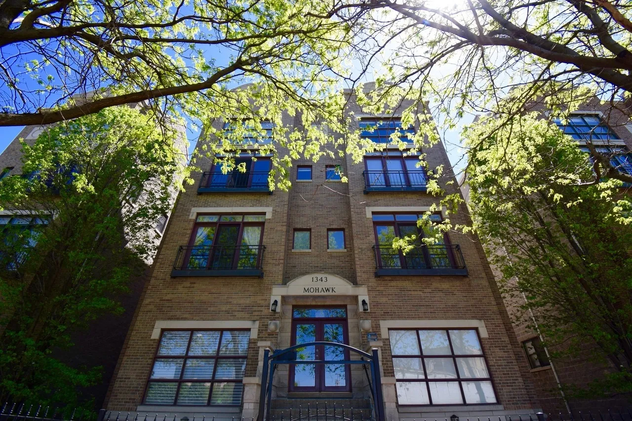 1343 N MOHAWK ST 60610-Attached Single Family, 1/2 Duplex, Penthouse-unit#03-S-Chicago-IL