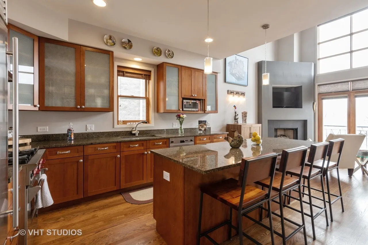 1343 N MOHAWK ST 60610-Attached Single Family, 1/2 Duplex, Penthouse-unit#03-S-Chicago-IL