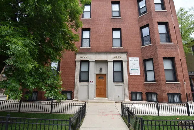 1040 West School Apartments