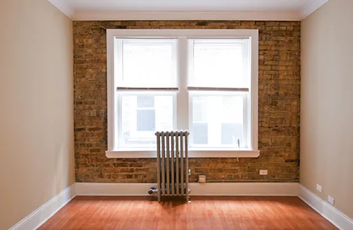 exterior front of 1063 West Columbia Apartments in Rogers Park Chicago