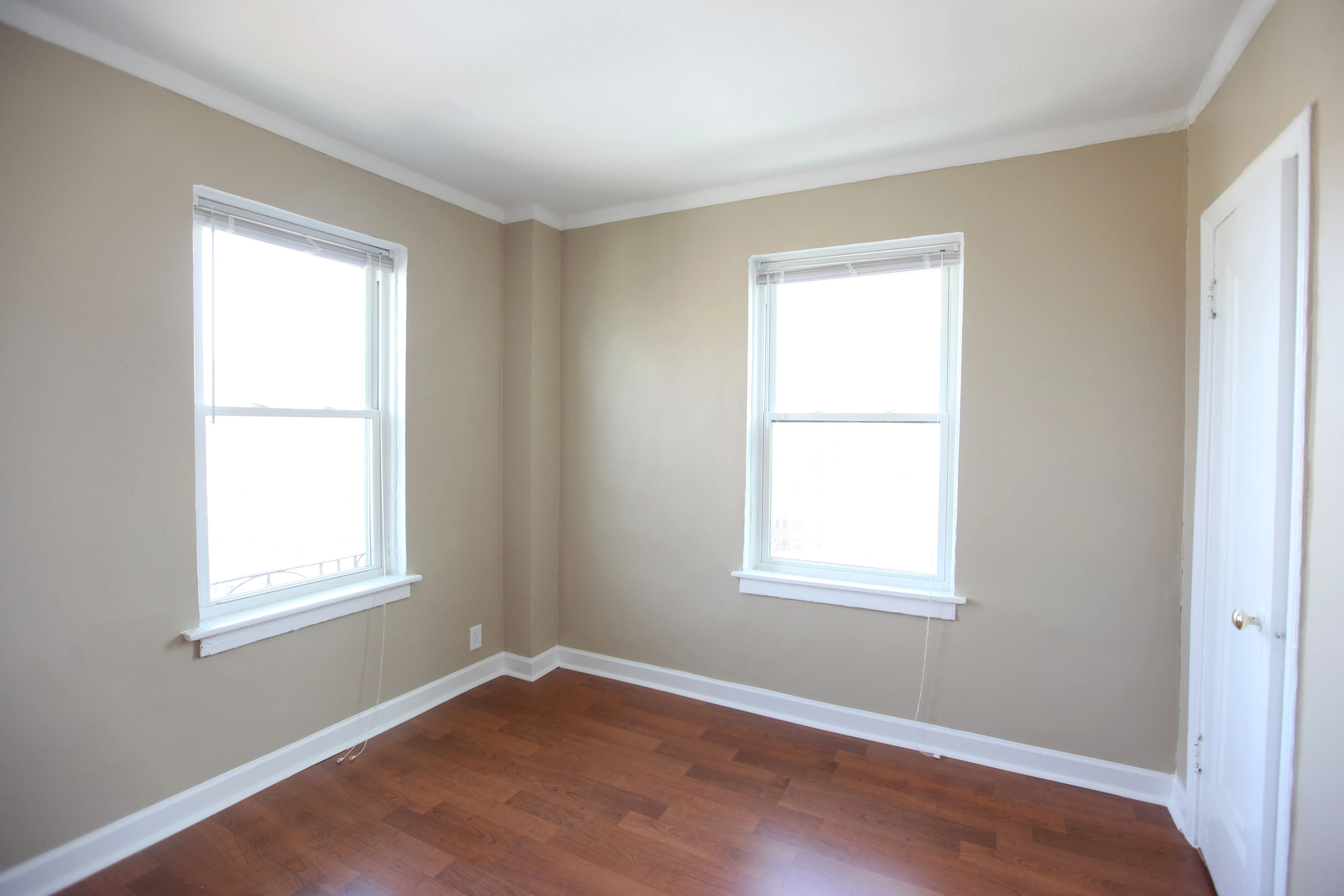 1061 W ROSEMONT AVE 60660-Coronado Apartments-unit#101-Chicago-IL