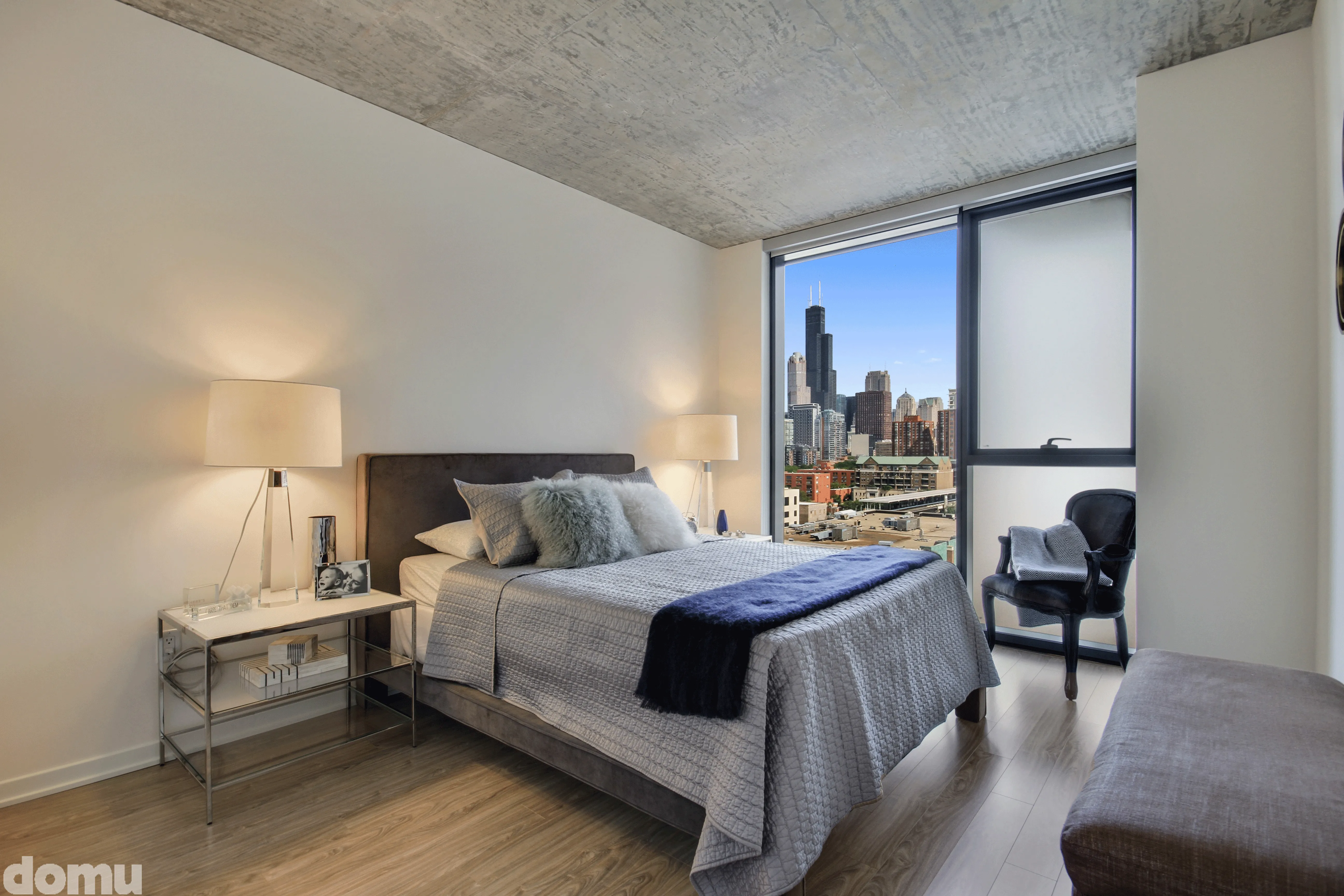 living room fuurnished at 1333 South Wabash Apartments South Loop Chicago