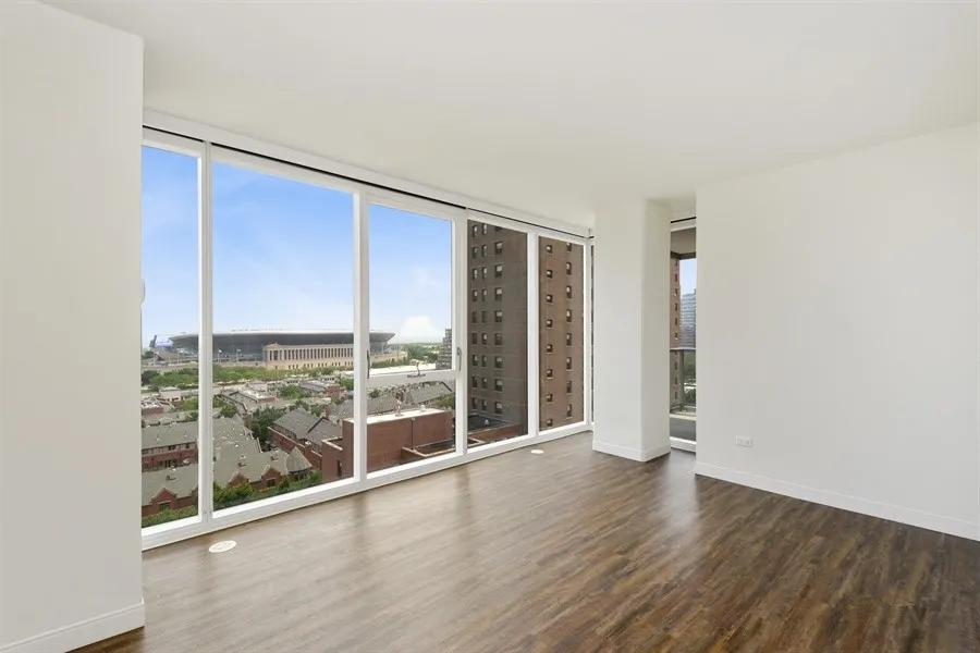 living room at 1407 On Michigan Apartments at 1407 South Michigan Ave