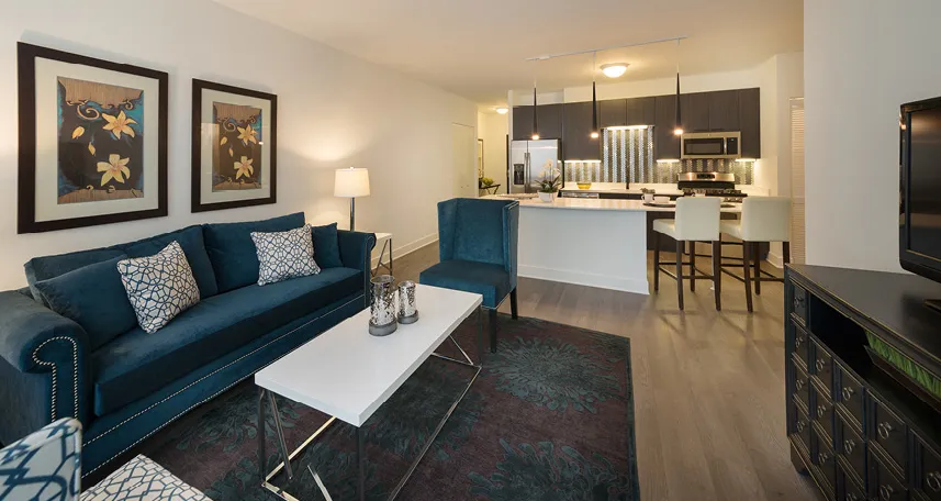 sky lounge at 73 East Lake Apartments in the Chicago Loop