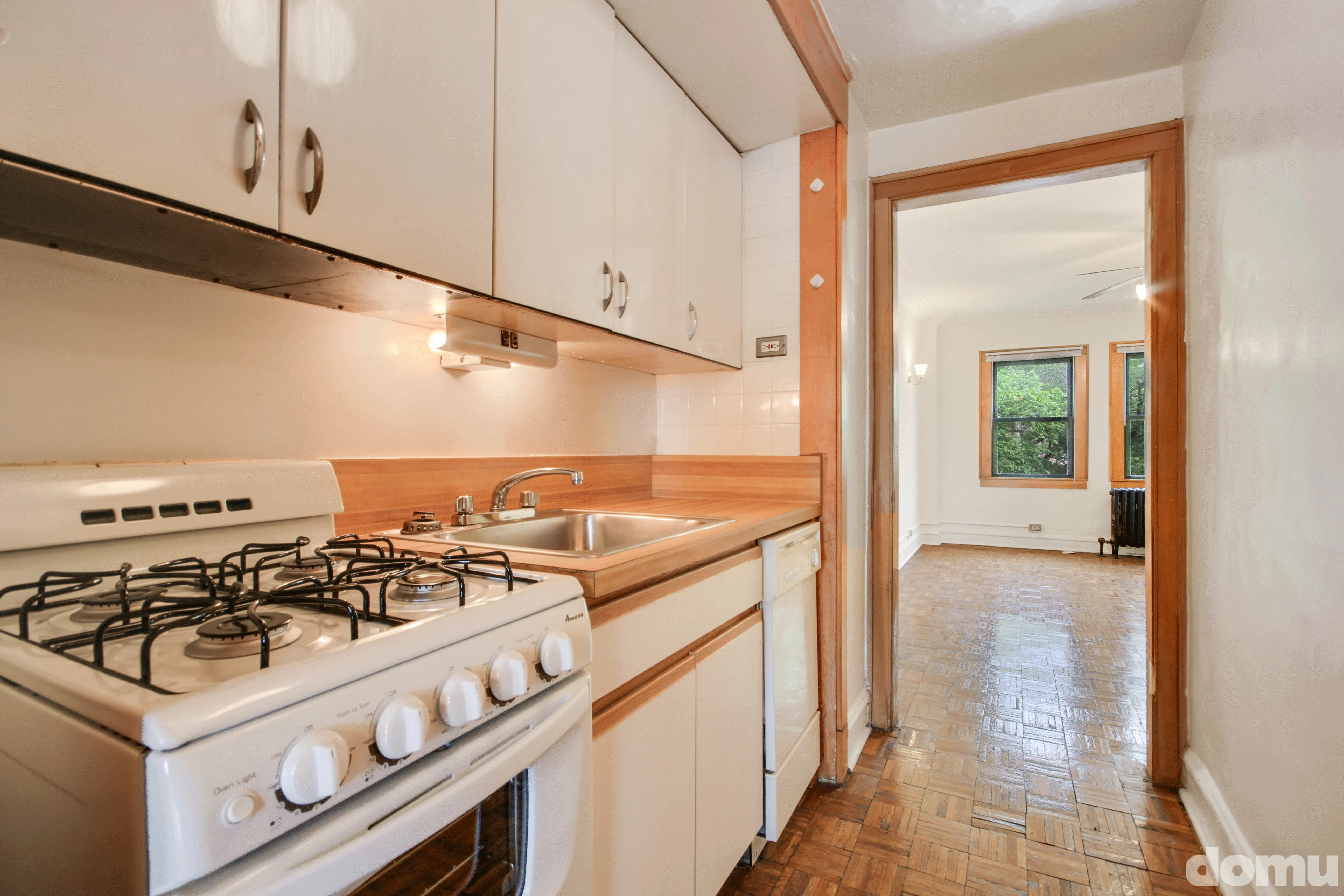 2738 North Pine Grove Apartments