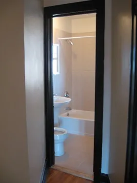 Racine Waveland Apartments