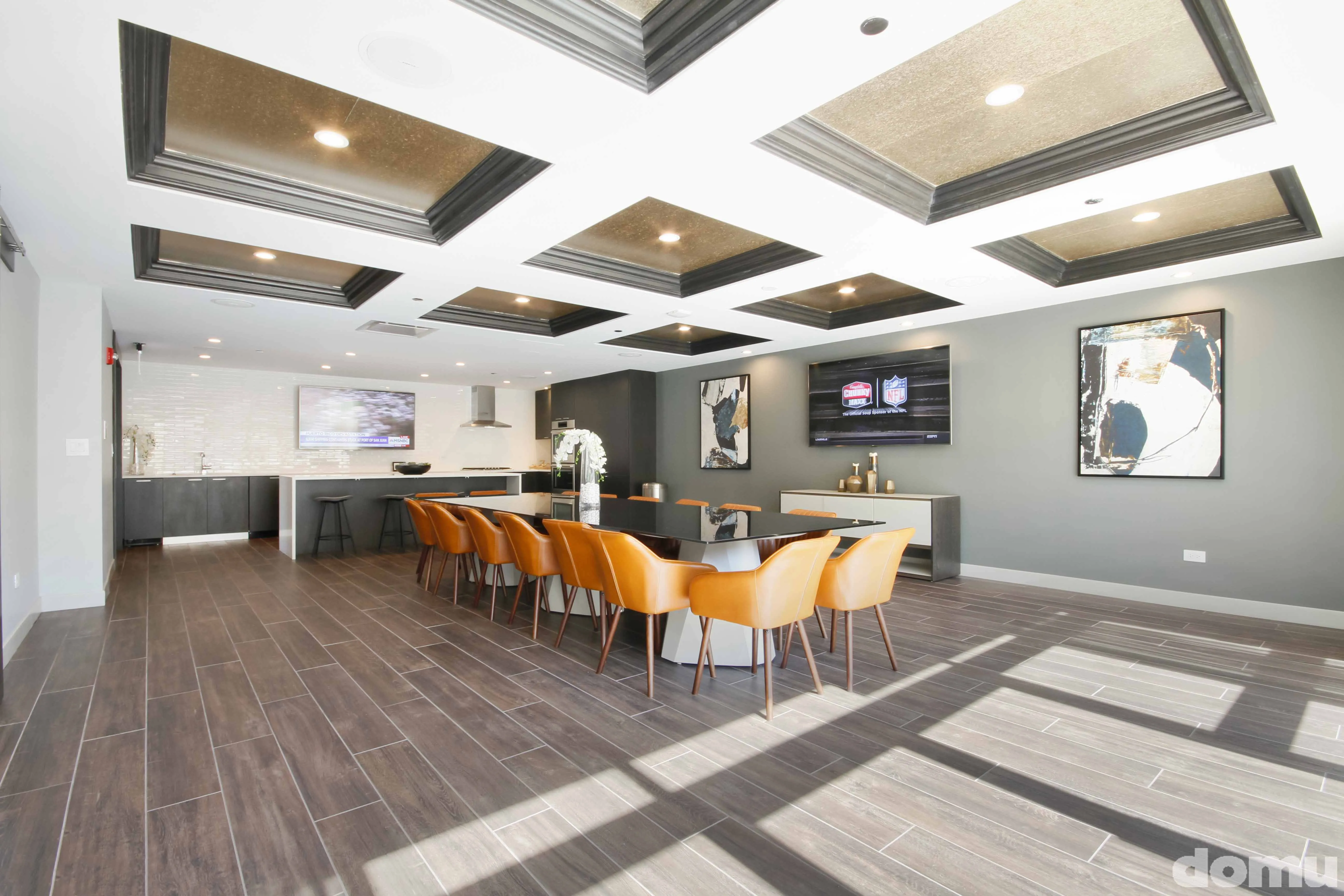 amenity party room at The Hudson Apartments in Chicago